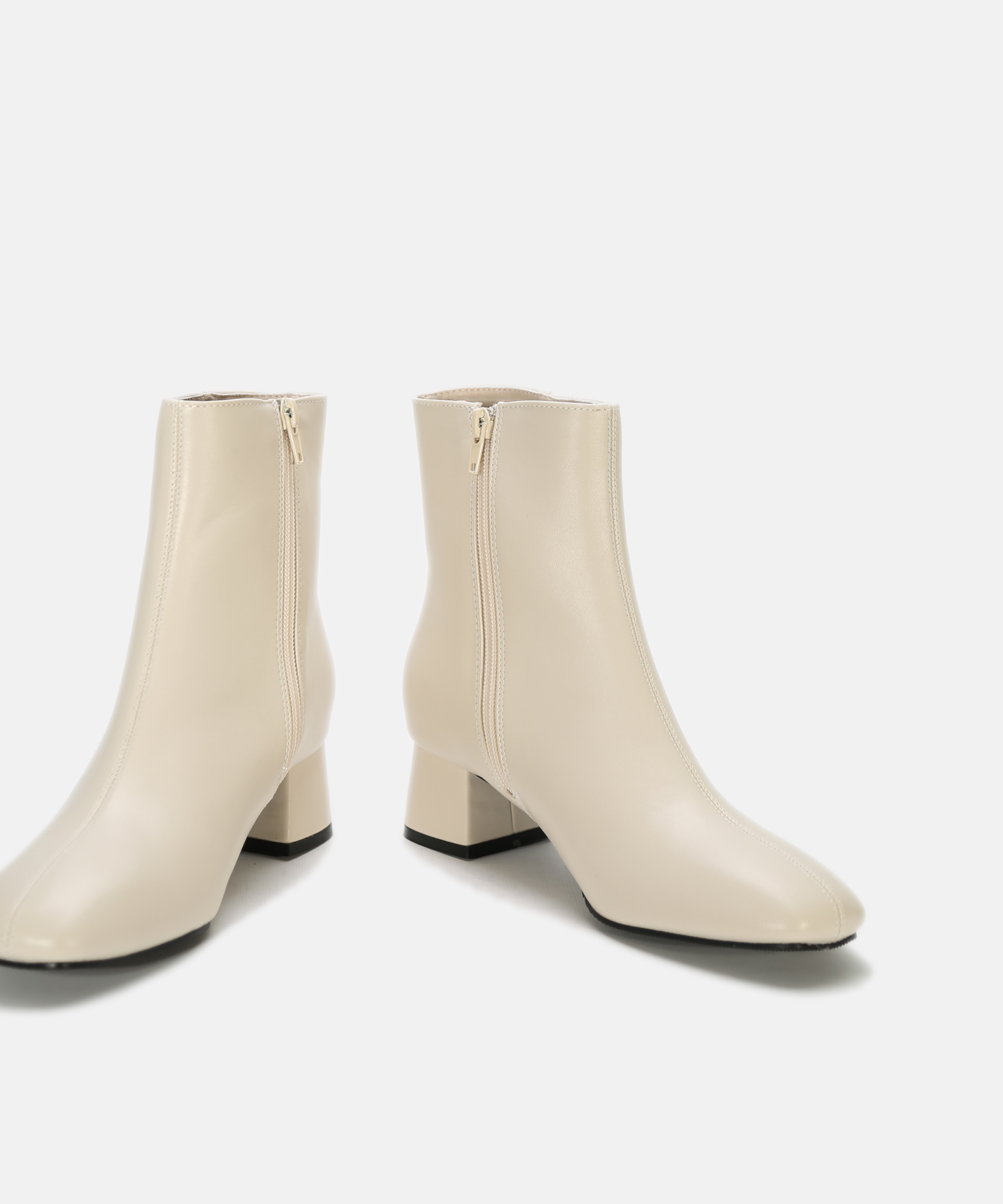 Botins bico quadrado image number null